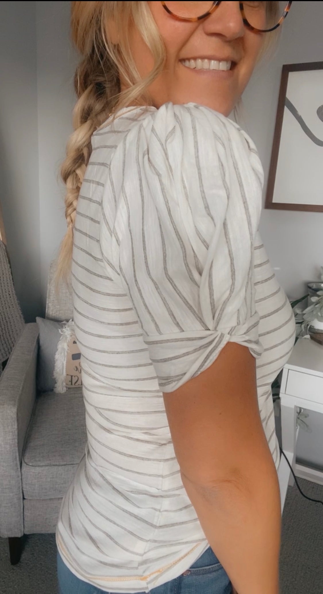 Puff sleeve round neck