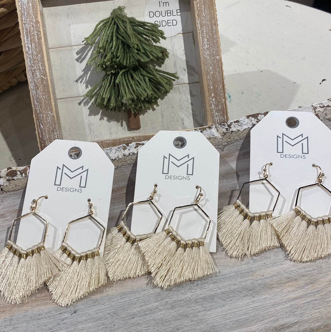 Neutral gold and cream earrings