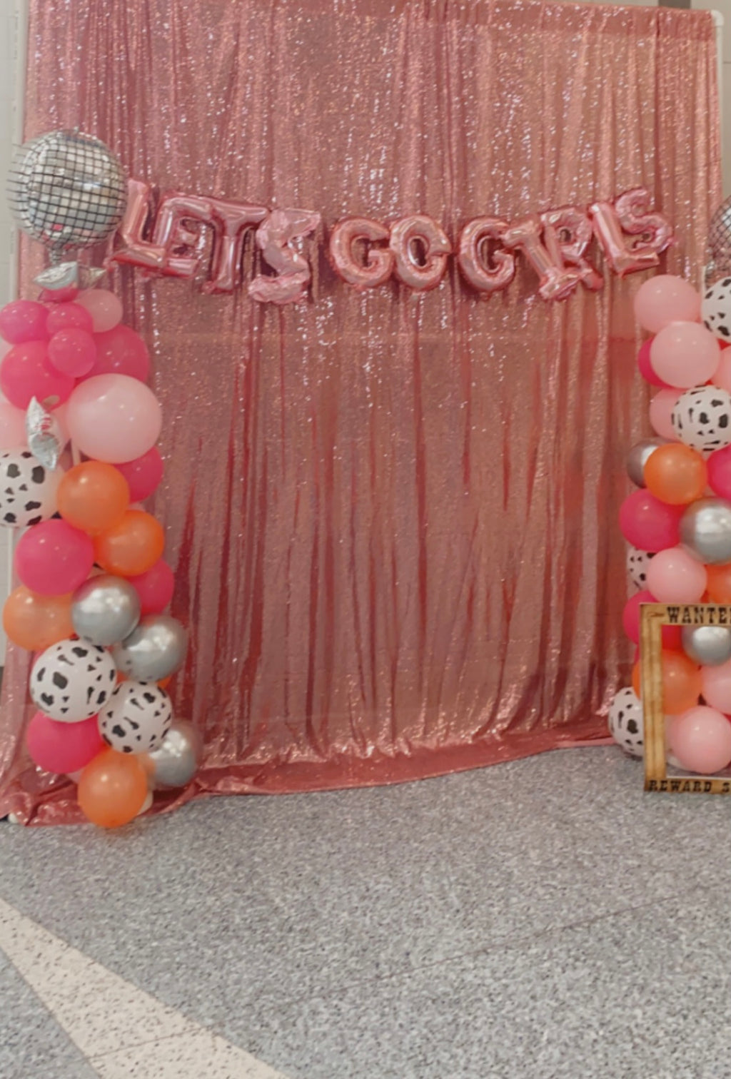 Rent- backdrop set up