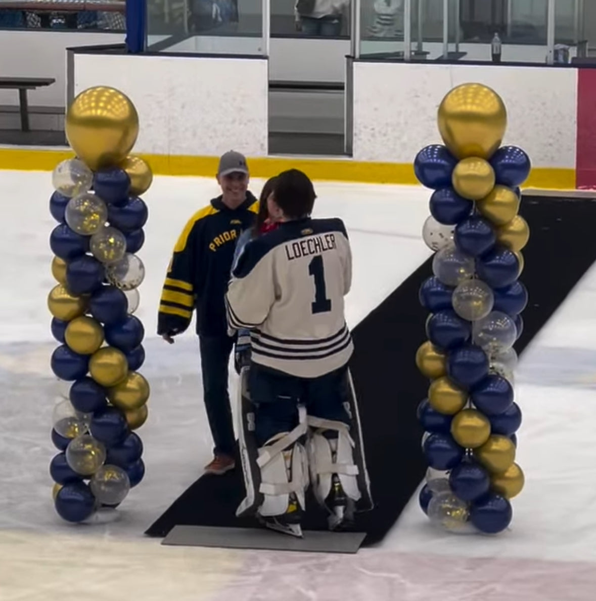 Balloon column- birthday, grad party, bday party end of year celly