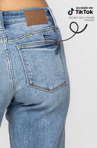 Judy Blue Yoke cell phone dad jeans