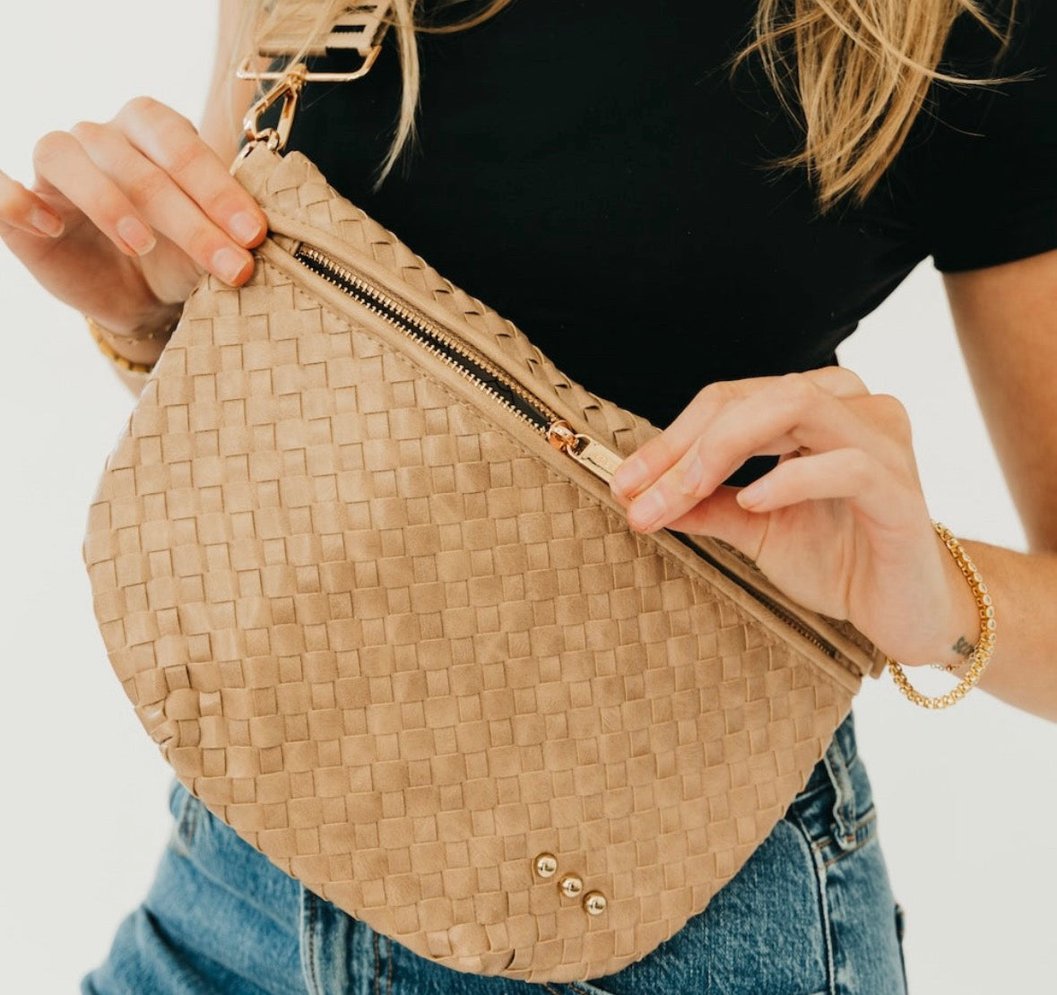 WOVEN WESTLYN BUM BAG