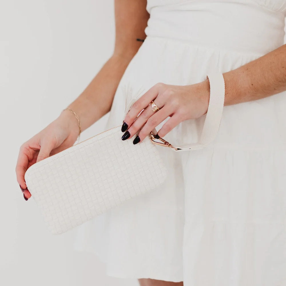 Emma woven clutch