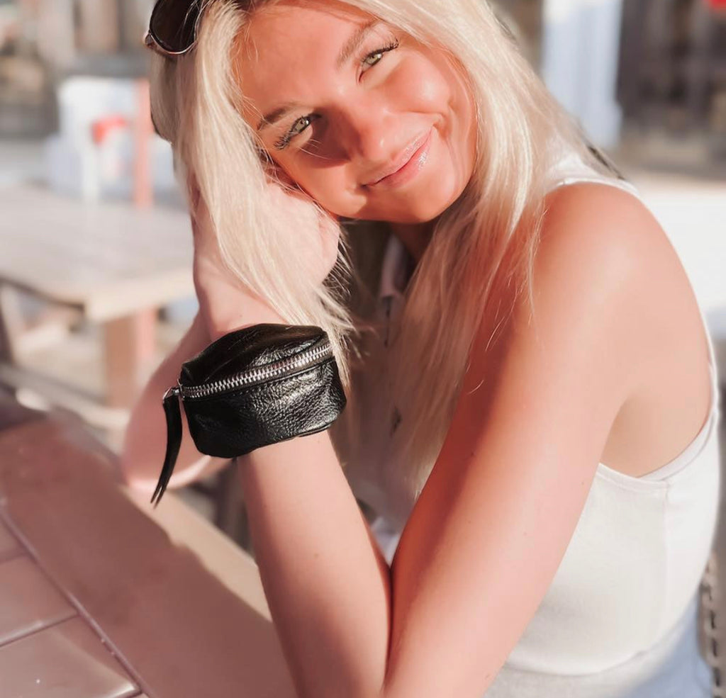 Luna wrist and strap pouch