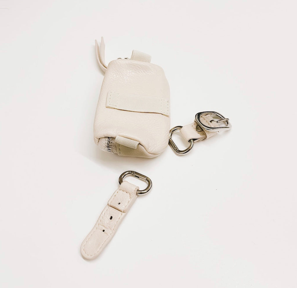 Luna wrist and strap pouch