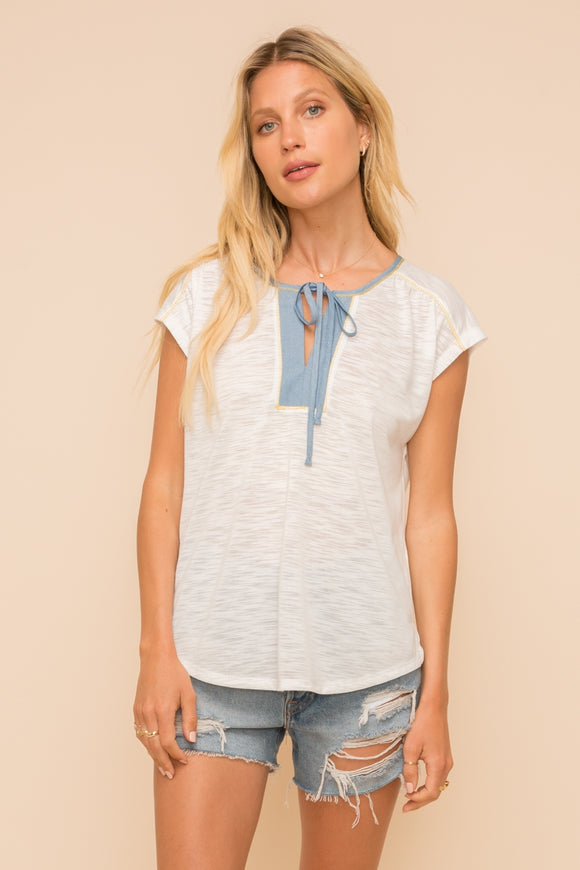 CHAMBRAY CONTRAST TIE NECK SLUB TEE