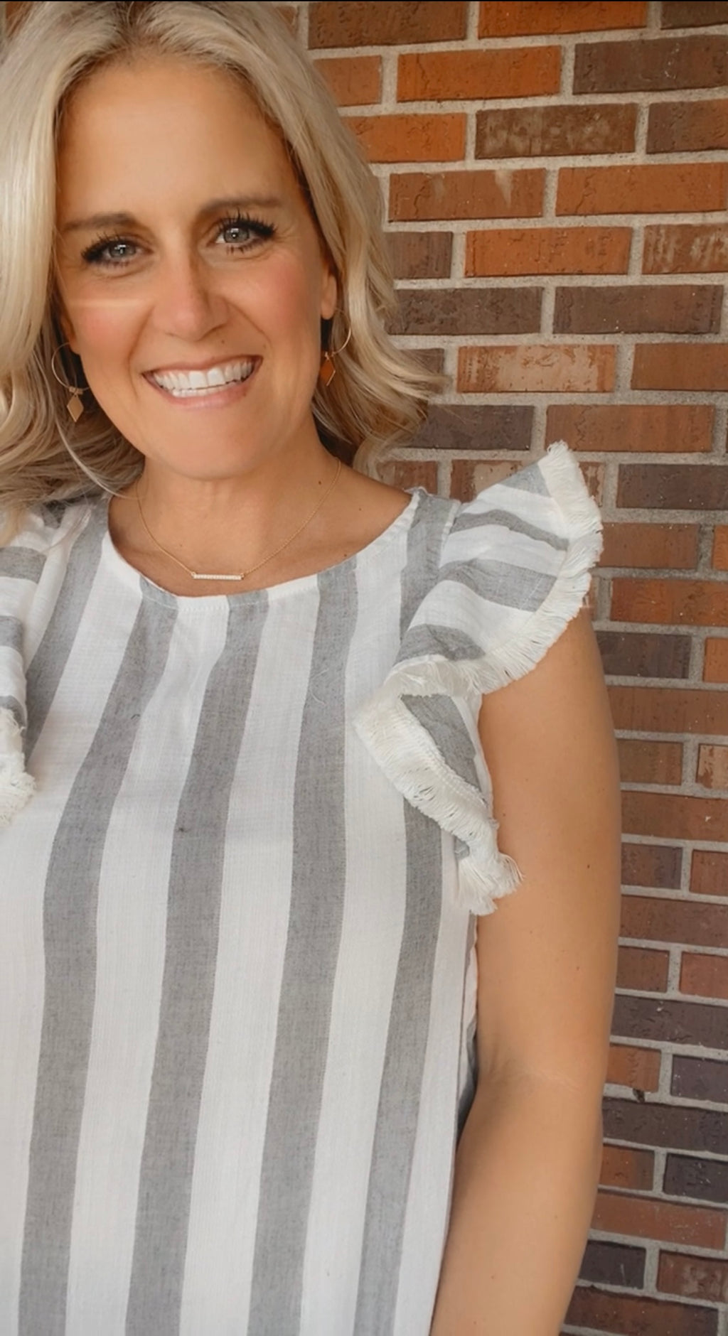 STRIPED TOP WITH FRAY